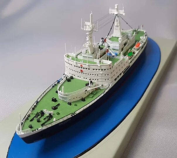 Атомный корабль ледокол ленин. Ледокол ленин модель. Атомоход ленин. Макет ледокола ленин. Ледокол ленин модель.