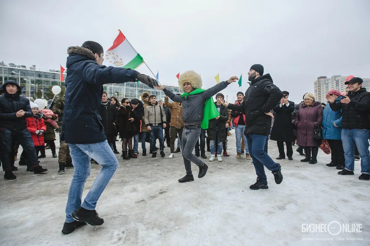 Навруз в татарстане 2024. Навруз 2022 Казань. Праздник Навруз в Казани. Празднование Навруза в Казани. Масленица и Навруз.