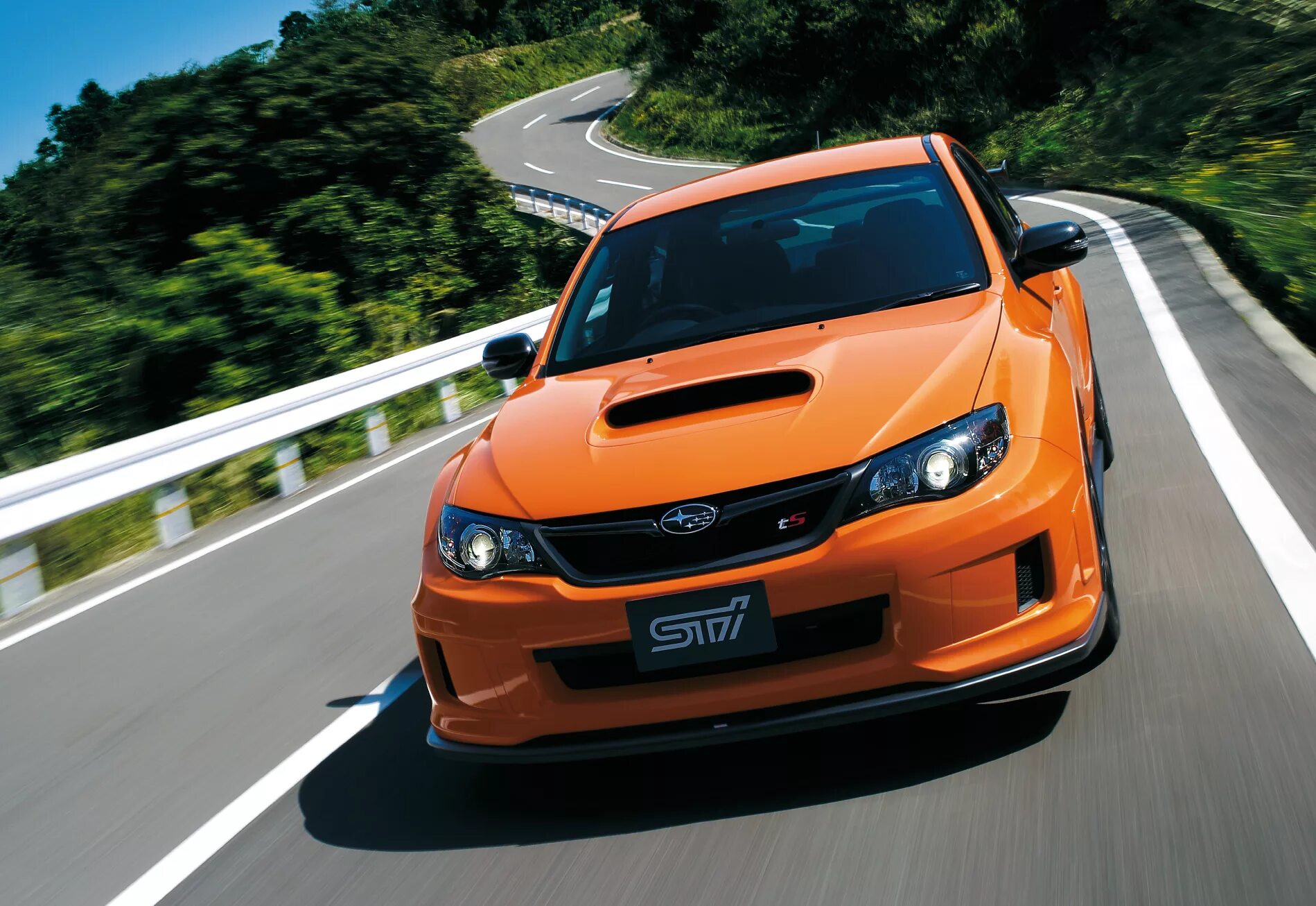 Subaru 0 100. Subaru impreza wrx sti оранжевая. субару импреза wrx оранжевый. subaru wrx sti type ra. субару импреза 2013.
