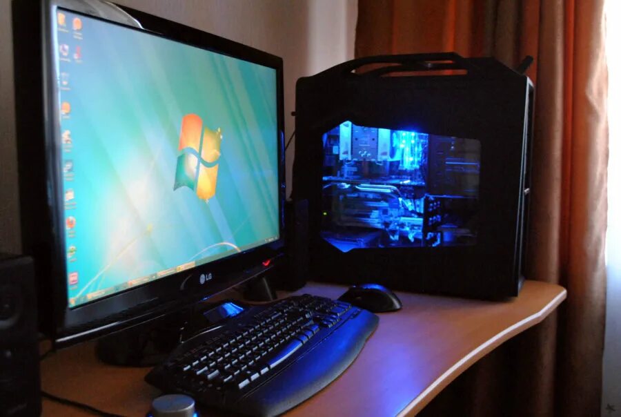 Фото обычного компьютера. Средний компьютер. Инв. Игровой пк. 0ghz, 8gb ram, 1tb hdd, windows 10), black (certified refurbishd).