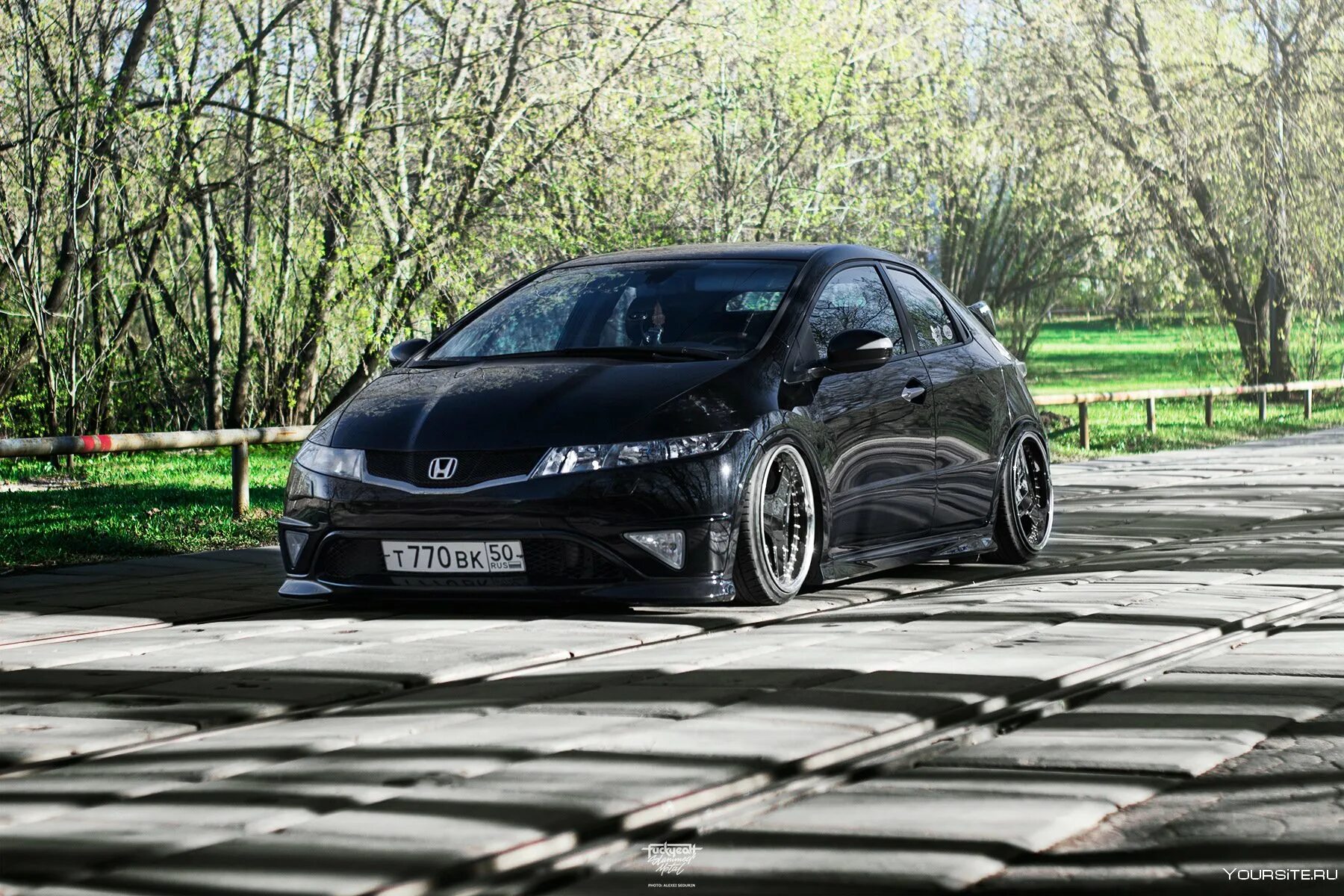 Цивик 8 хэтчбек. Honda Civic 2008 стенс. Honda Civic 2008 stance. Цивик 5. Honda Civic 8 stance.