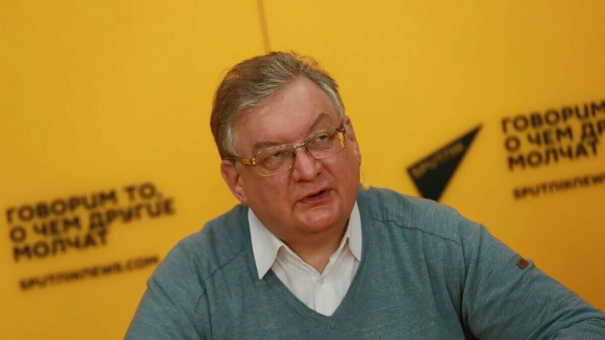 Алексей Зубец: правительство не проявляет активности в рамках борьбы с кризисом