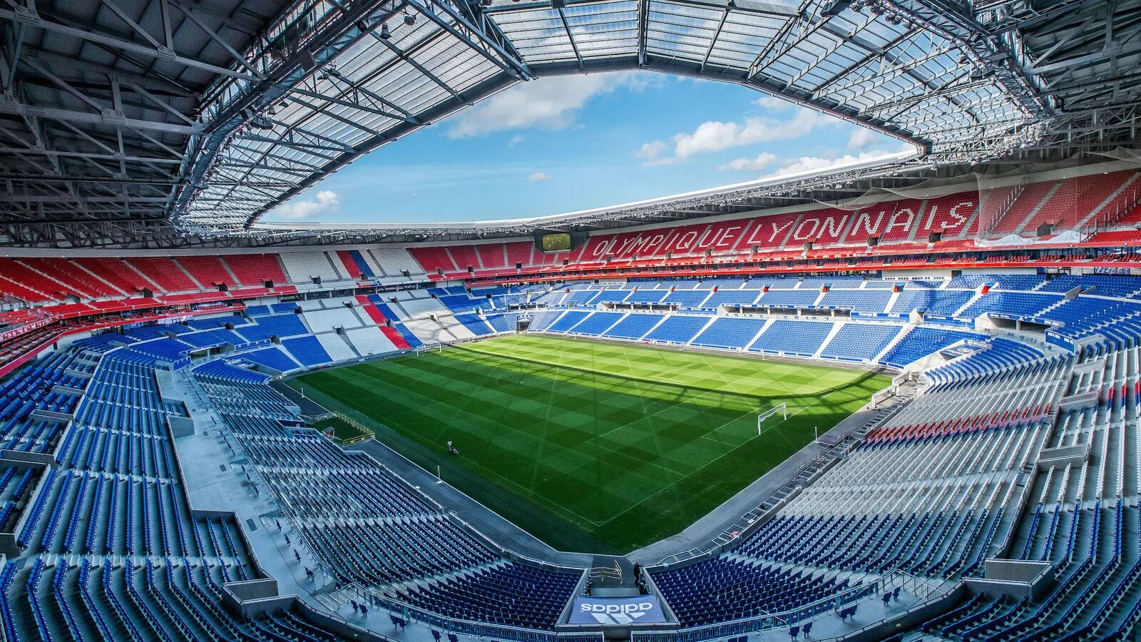 ФК Лион стадион. Парк Олимпик Лионне стадион. Стадион ФК Лион Франция. Лион Parc Olympique Lyonnais. Войти в стадион