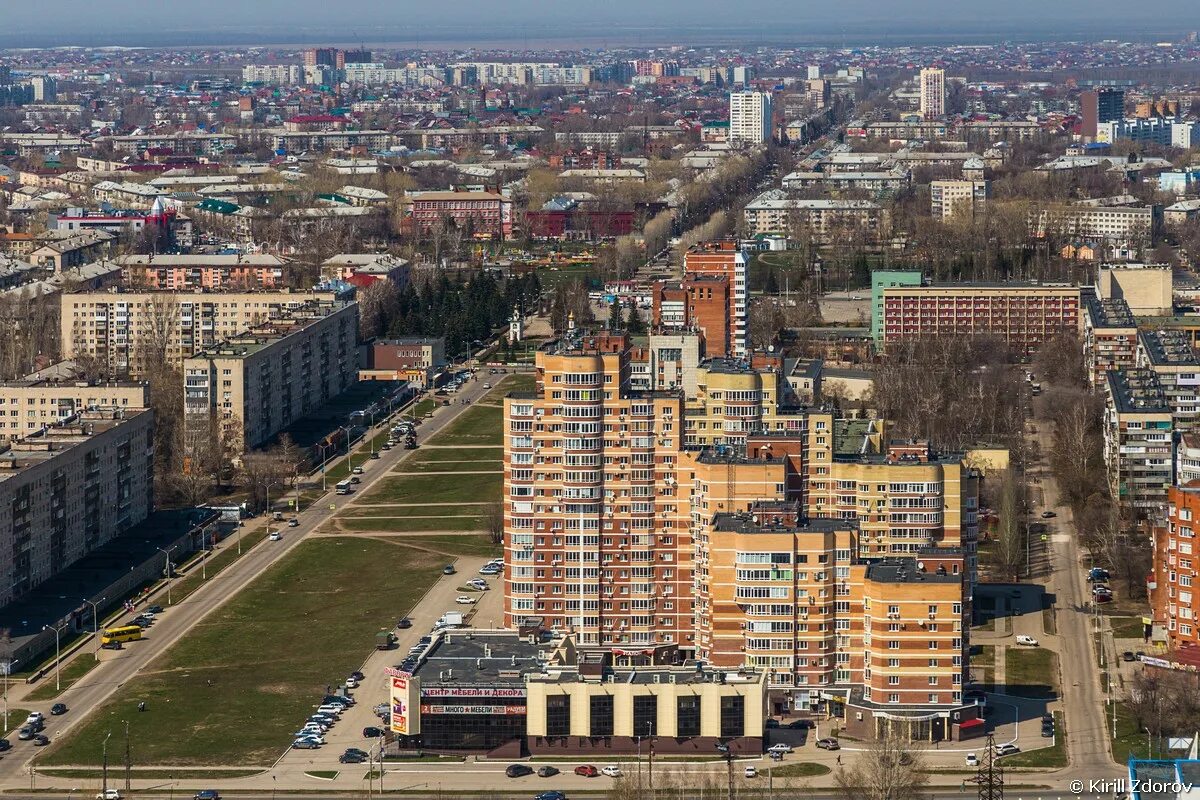 Тольятти центр города. Центральная улица Тольятти. Главная улица Тольятти Автозаводский район. Тольятти город сверху.