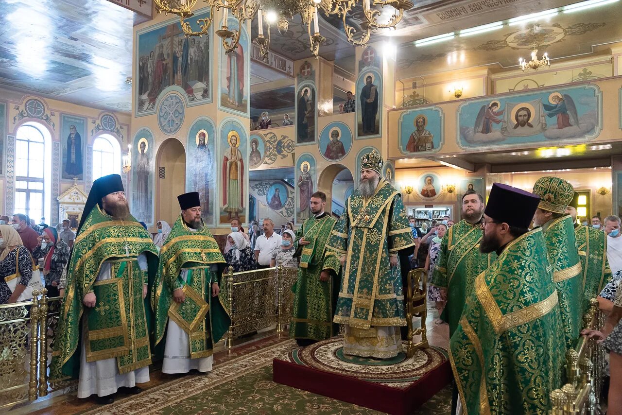 картина живопись православие покаяние кающийся. христос воскресе икона православная. икона «троица» андрея рублева (14 век). св параскева икона. исповедь в живописи.