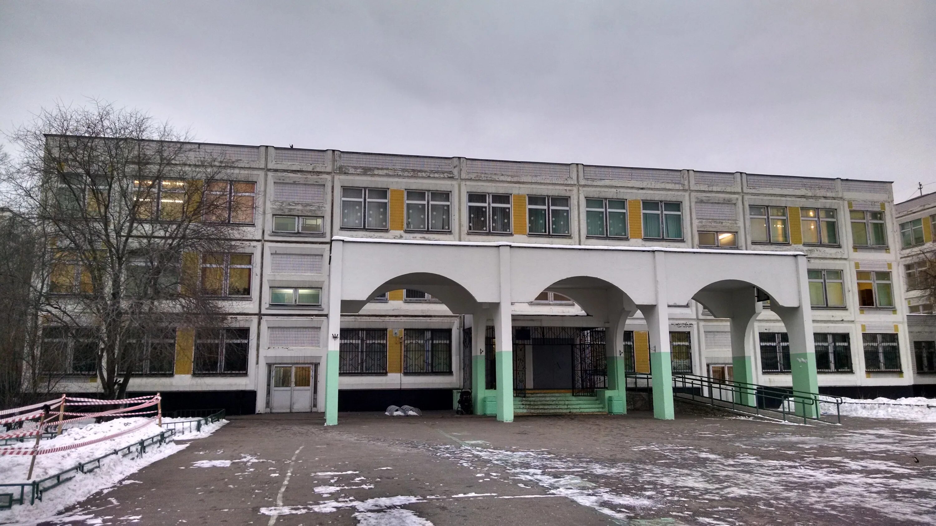 Школа 23 москва адрес. Школа 37 ярославль. Школа 23 москва. Моу сош 34 комсомольск-на-амуре. Рубцовск алтайский край.