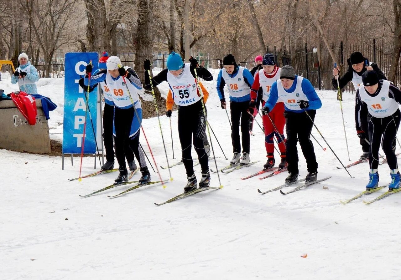 Спартакиада лыжи 50. Лыжный спорт. Лыжи спорт. Лыжные трассы. Лыжня России.