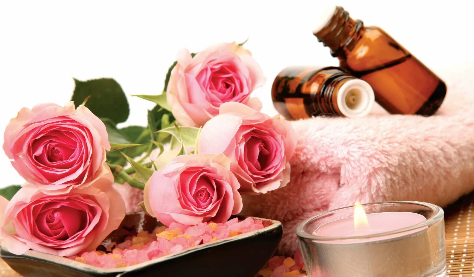 Rose massage. Спа композиция. Массаж розами. Аромамасла в цветах.