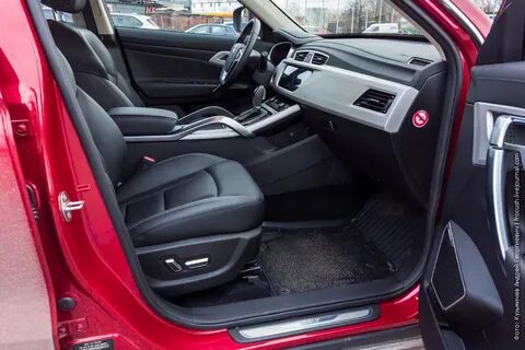Geely atlas сидения