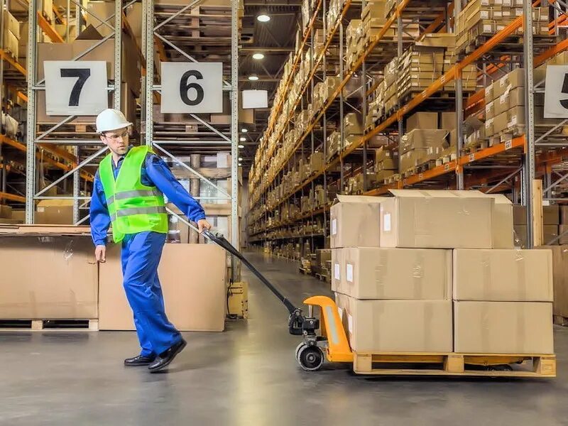 Любая подработка. Требуется грузчик. Грузчик разнорабочий. Грузчик рублей час. Требуется грузчик на склад.