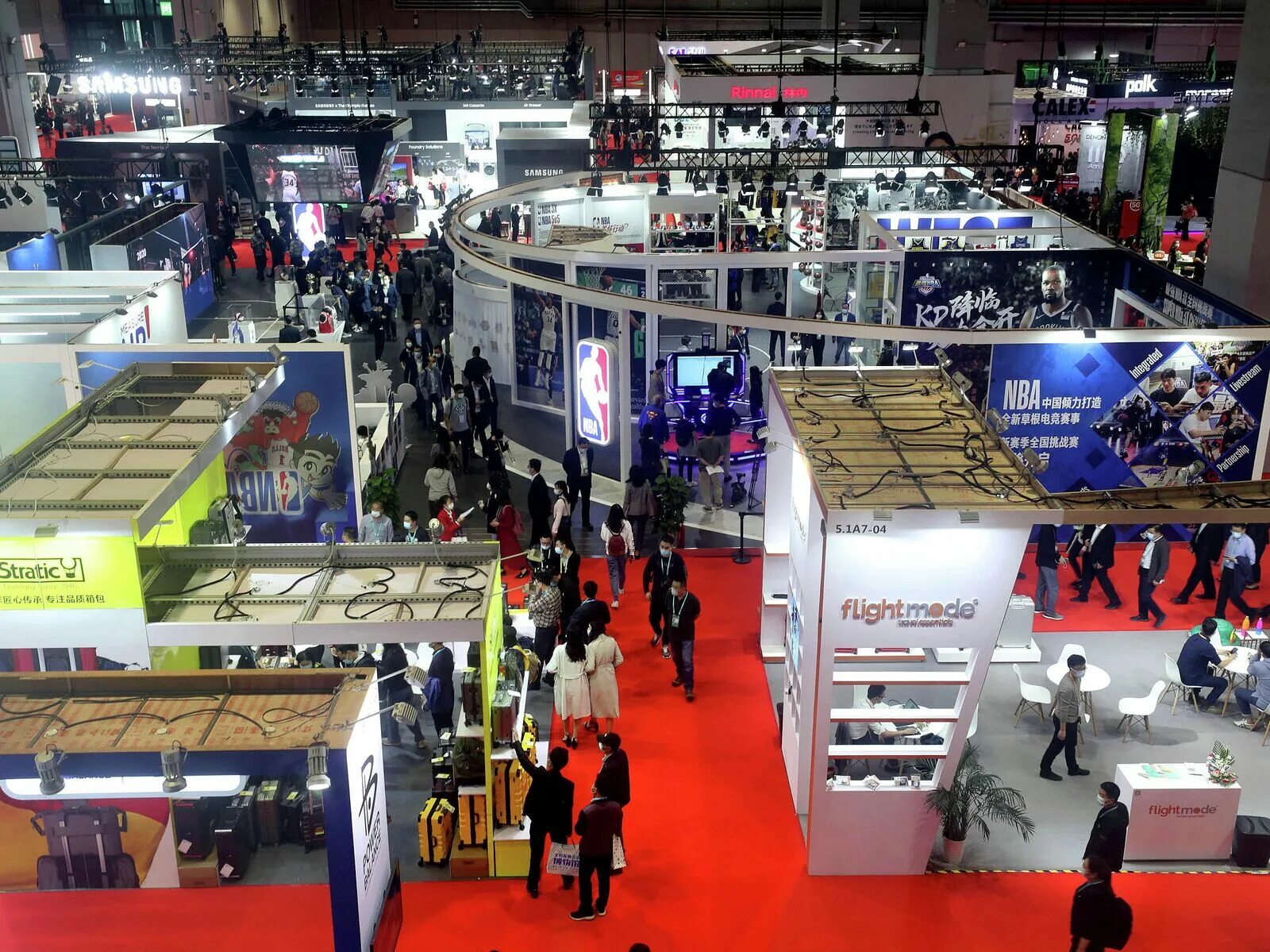 Выставка в шанхае в апреле 2025. China international import expo, ciie. выставка китай expo. международные выставки в китае. выставка китайских товаров.