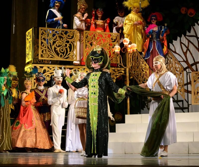 Мюзиклы оренбург. Мюзиклы оренбург. Голубая камея мюзикл оренбург музкомедия. Мюзиклы оренбург. Мюзиклы оренбург.