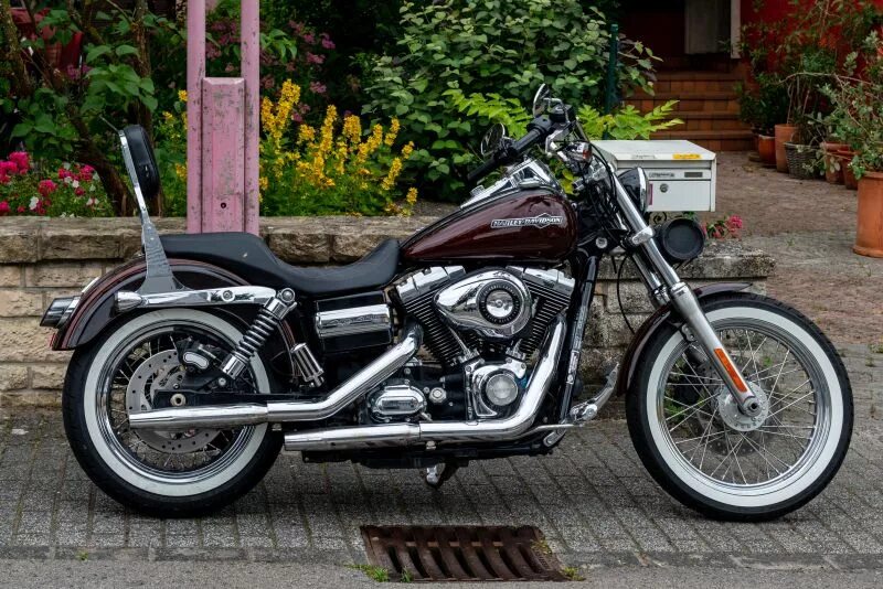 Harley davidson dyna 2001. Harley davidson мотоциклы модели. Харлей дэвидсон стрит боб 114. Модельный ряд харли дэвидсон. Harley davidson dyna характеристики.