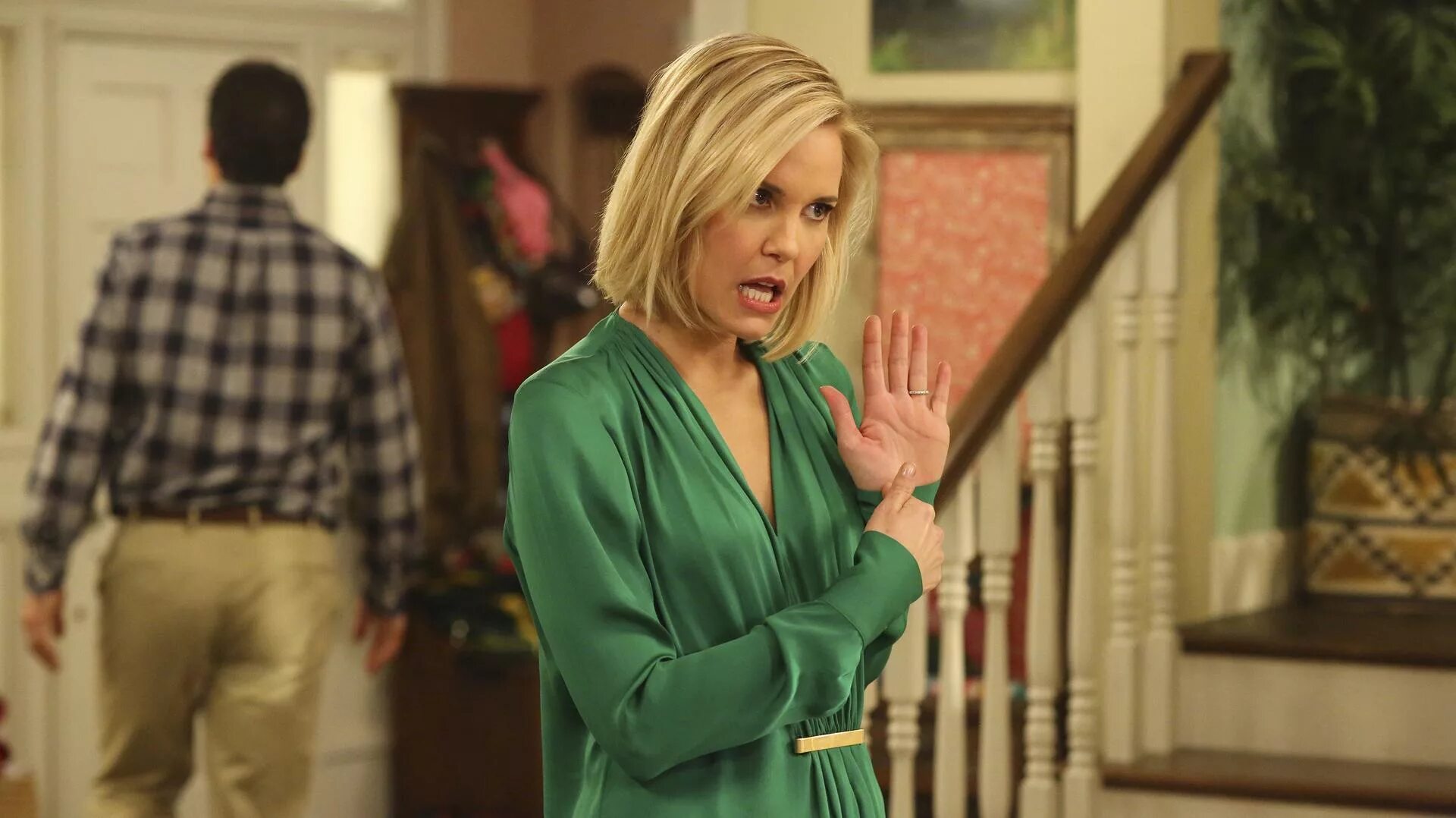 Katy mixon 2020. Марк каличи сериал американская домохозяйка. Американская домохозяйка сериал кэти. Американская домохозяйка 5 сезон. Американские сериалы про домохозяек комедии.