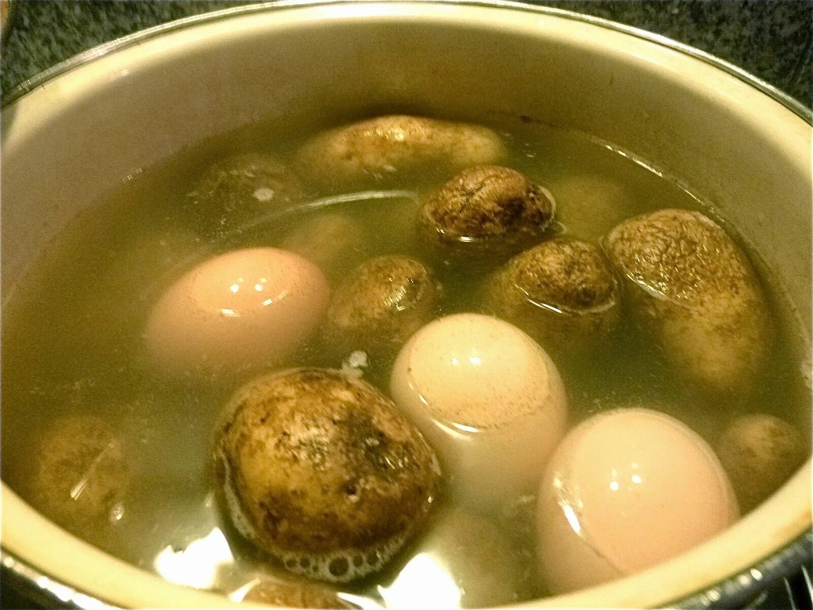 Add the egg. Potato egg. boil the potatoes for 20 minutes. potatoes are boiled in water. mushing potato.