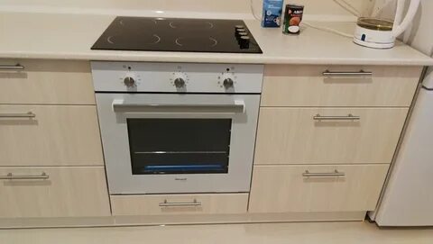 Встроенный духовой шкаф фото кухни