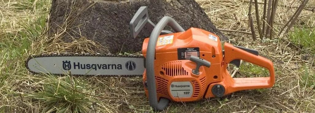 бензопила husqvarna 137/142. бензопила хускварна 137 оригинал. цепная бензиновая пила husqvarna 137e. бензопила husqvarna 137/142. бензопила хускварна 137 оригинал.
