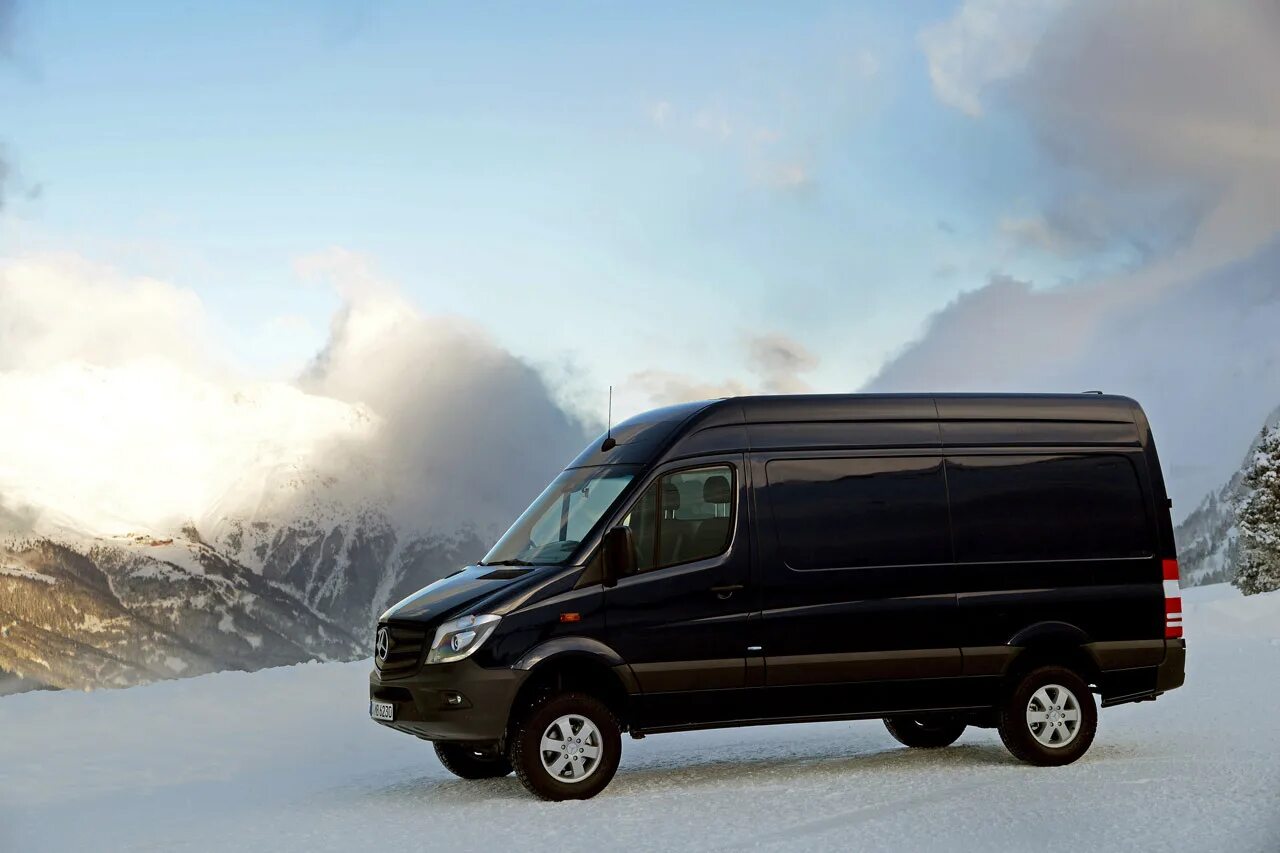 Мерседес спринтер 4. Mercedes-Benz Sprinter 4x4. Mercedes-Benz Sprinter 319. Mercedes Sprinter 4 4. Mercedes Sprinter 4x4.