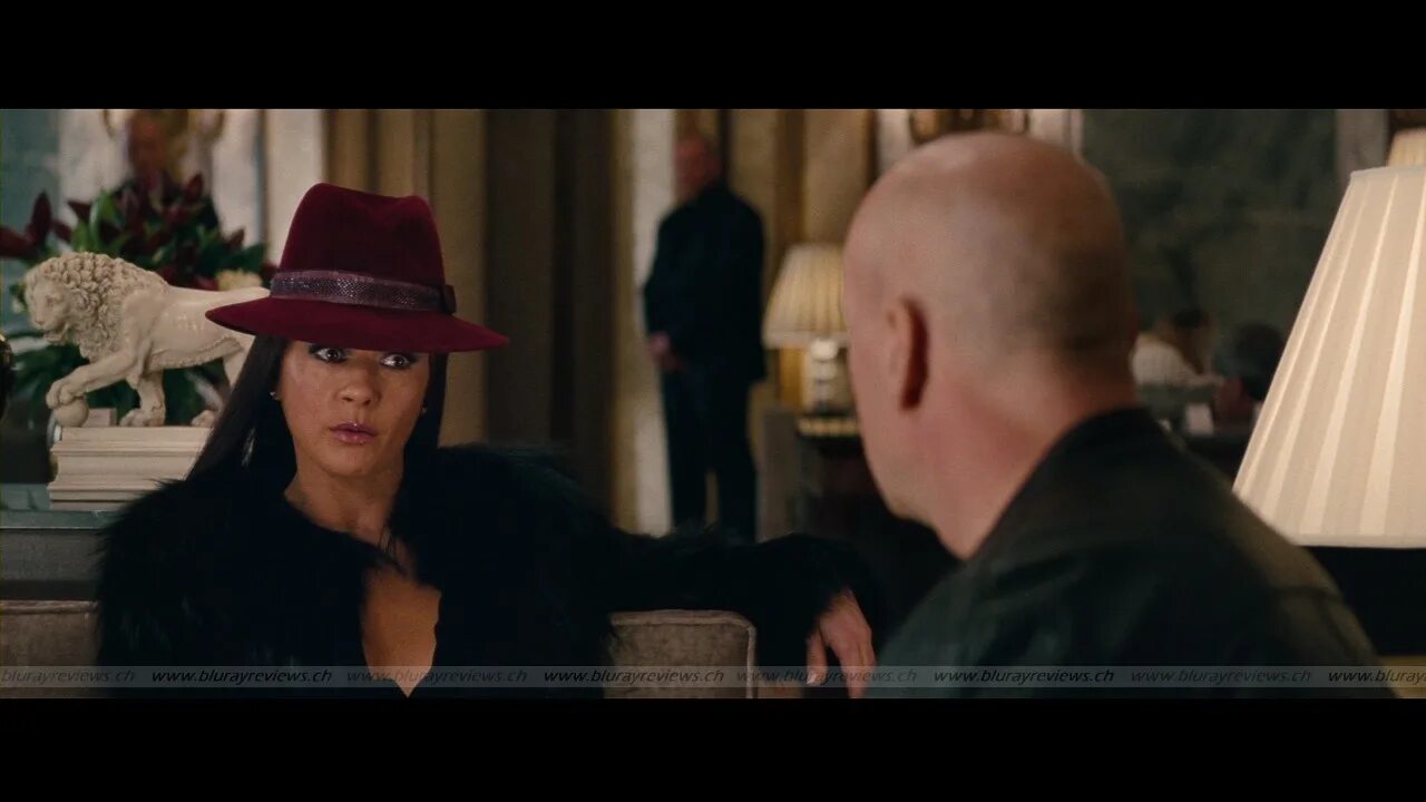 фильм рэд 2 кэтрин зета-джонс. ред 2 й. рэд 2 (2013) red 2. ред 2 й. энтони хопкинс рэд 2.