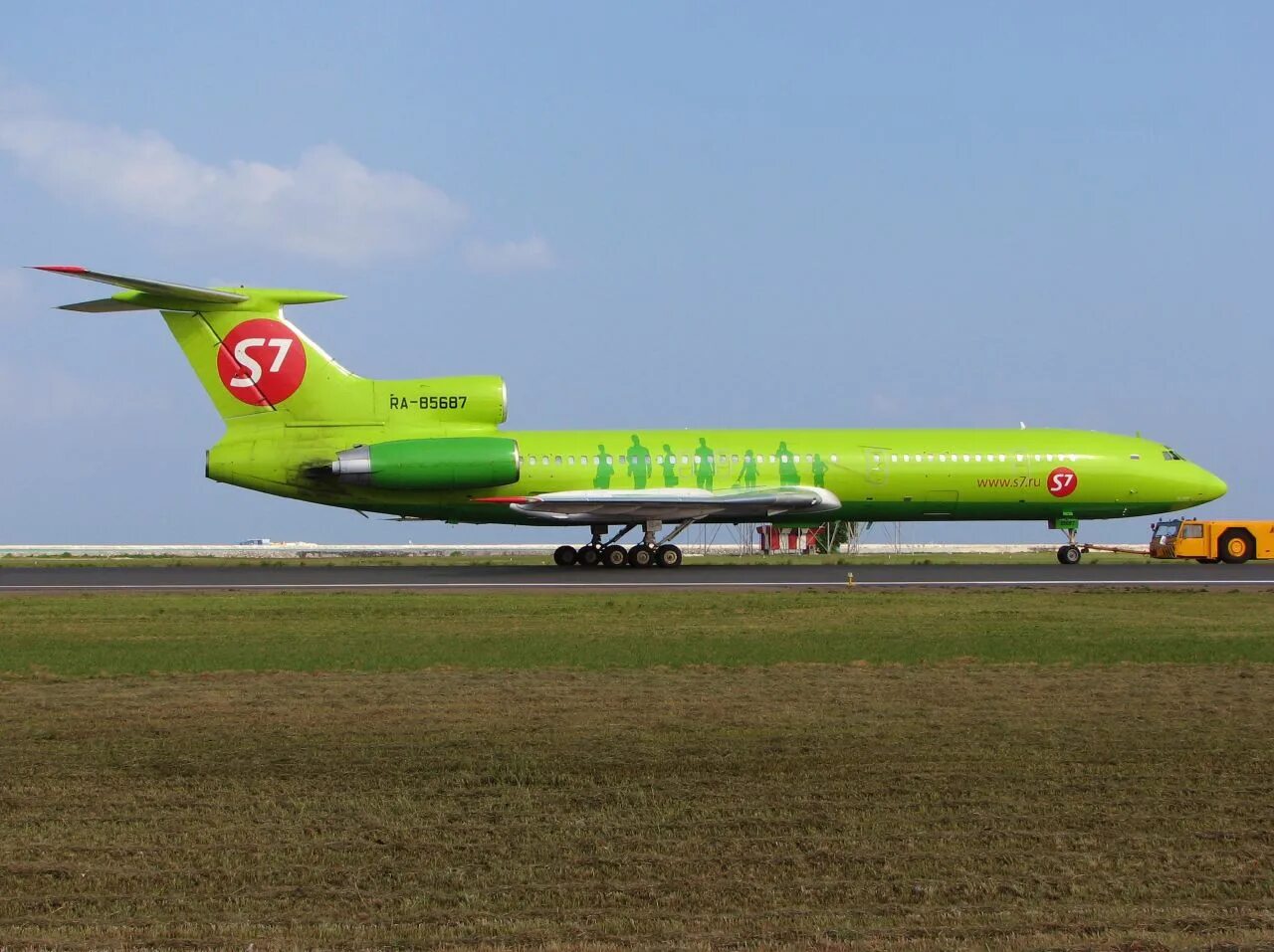 2s 7.4 v. S7 Airlines ту 154. Ту-154 s7 Airlines ra-85724. Ту 154 авиакомпании s7. 154 S7.