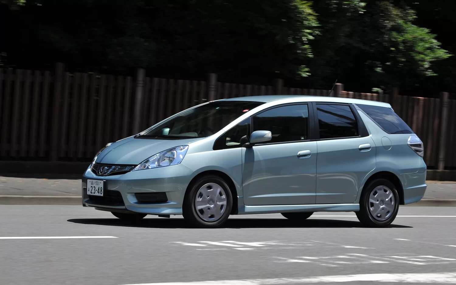 Honda Fit Shuttle Hybrid. Хонда фит шаттл гибрид. Honda Fit Shuttle Hybrid 2013. Honda Fit Shuttle Hybrid 2015.