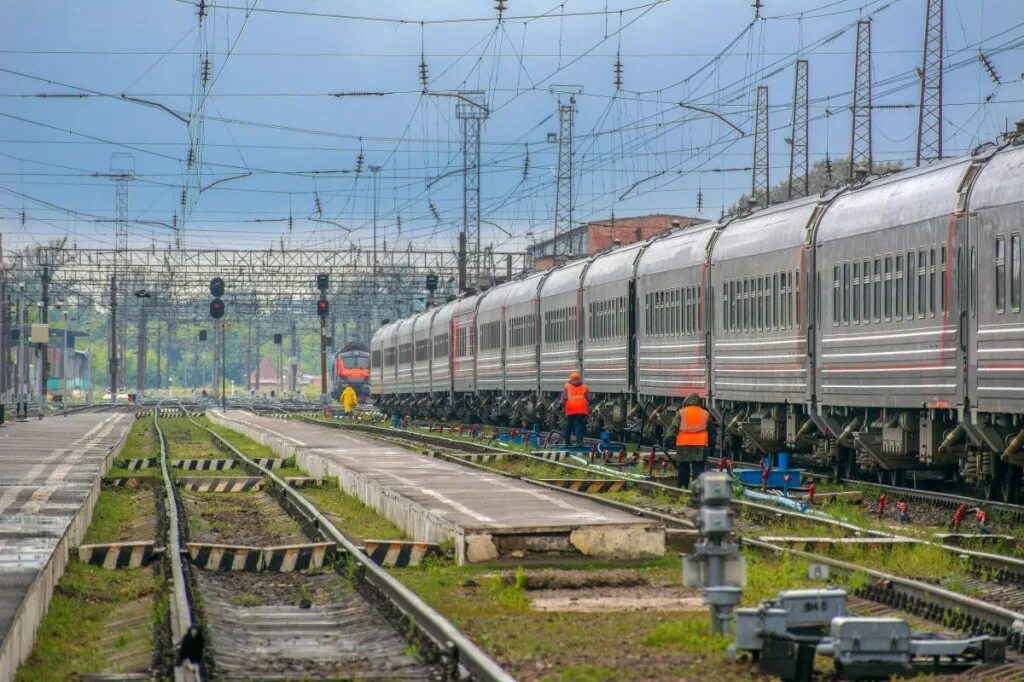 Мичуринск воронежский мичуринск уральский. Мичуринский Воронежский ЖД вокзал. Станция Мичуринск Уральский. Мичуринск-Уральский вокзал. ЖД станция Мичуринск Уральский.