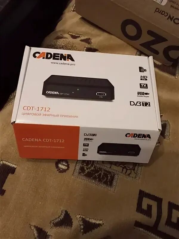 Цифровой тв тюнер кадена cdt 1712. Приемник цифровой эфирный cadena cdt-1712 (tc). Приставка кадена. Ресивер dvb-t2 cadena cdt-1712. Приемник цифровой эфирный cadena cdt-1712.