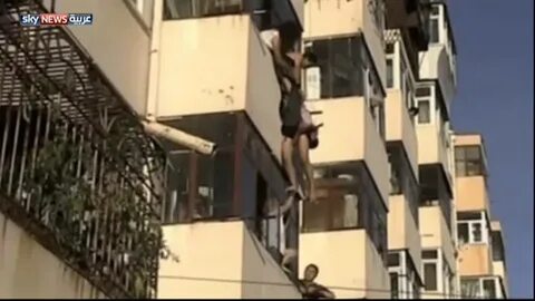 Выкинуть с балкона