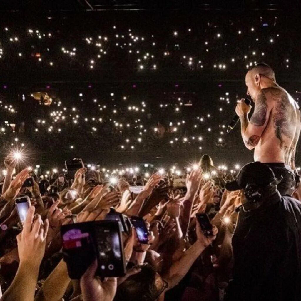 Linkin park в исполнении оркестра. Честер Беннингтон one more Light. Концерт «Linkin Park в исполнении оркестра». Make Chester proud.