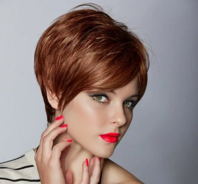 Chloenbrown Insta Bob cut n colour ♣ Short hair cuts, Short hair styles, Thick h