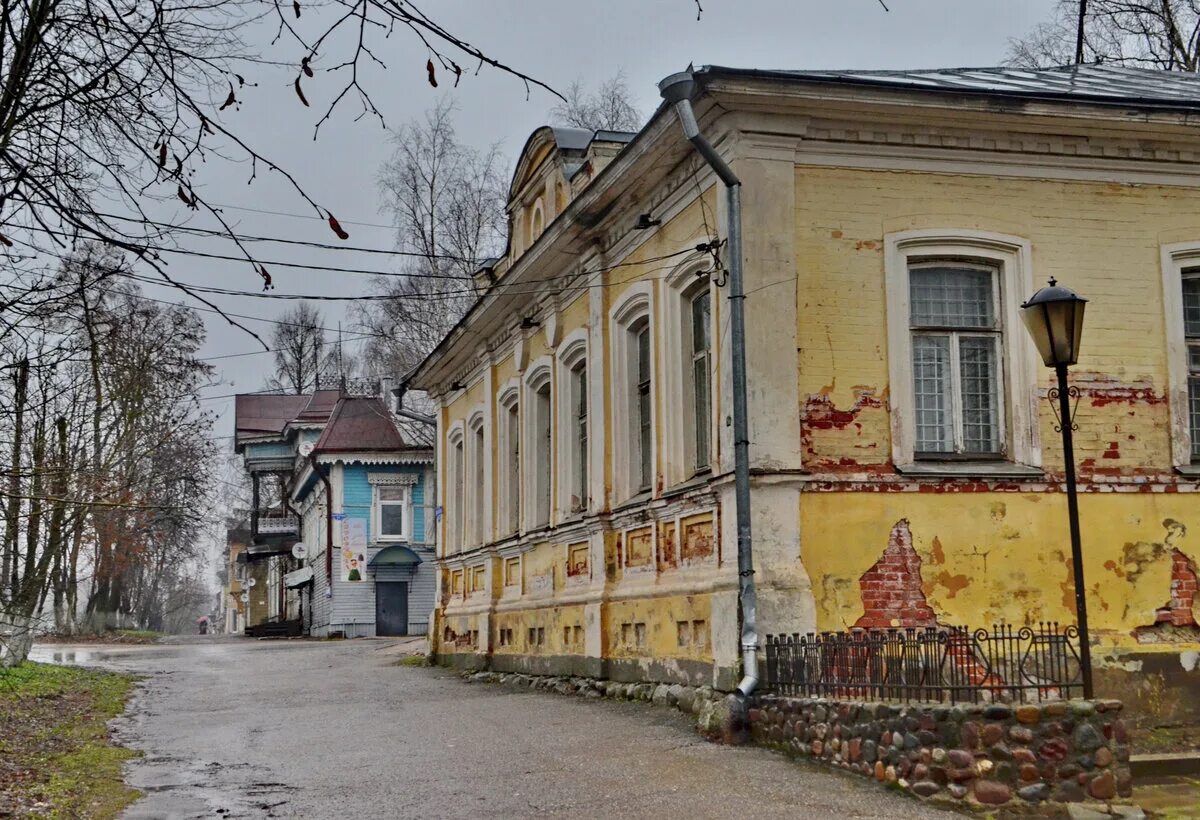 Крестовоздвиженская церковь бежецк. Бежецк новгород. Особняк неворотиных бежецк. Бежецк. Бежецк дом тугаринова.