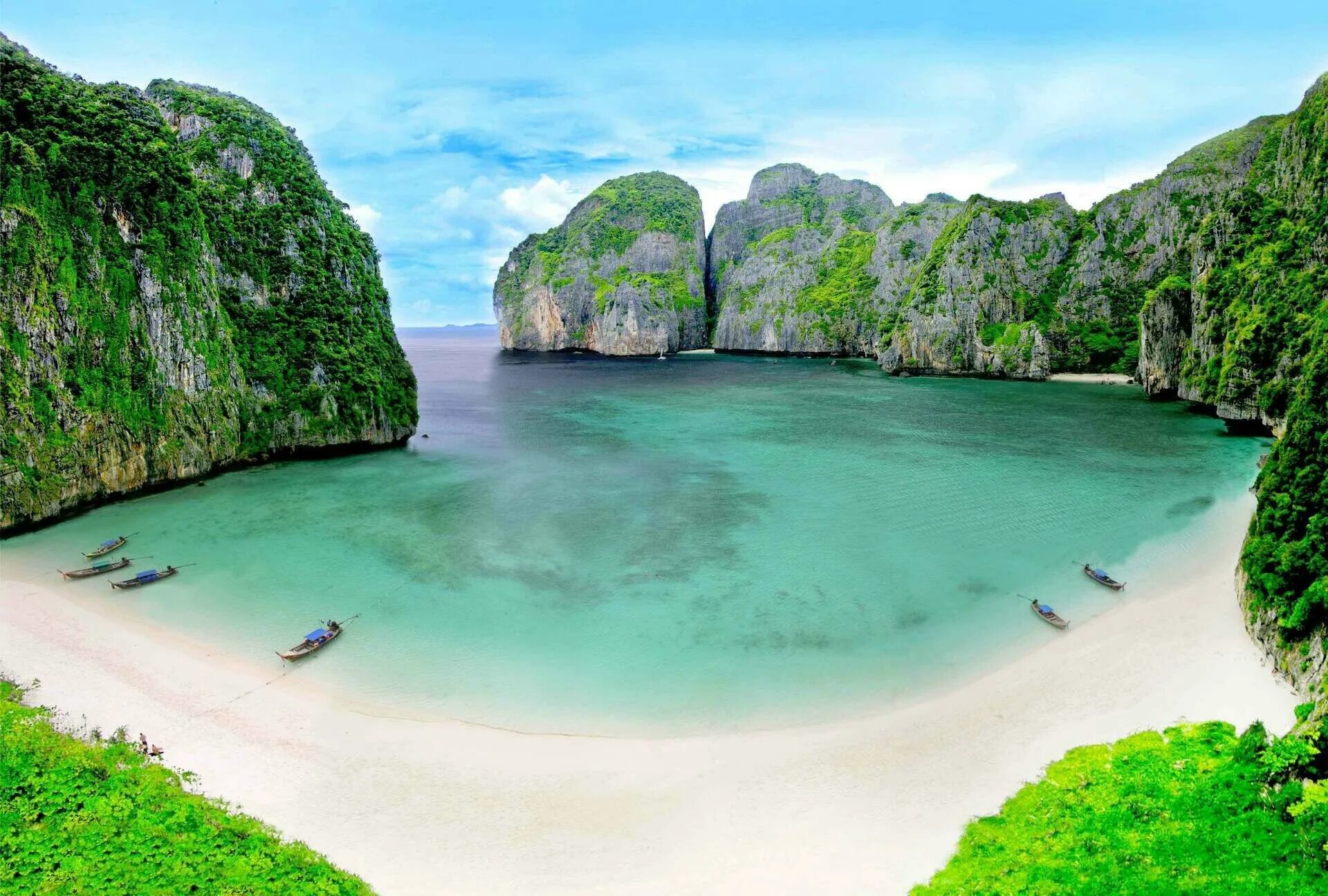 Авиакомпания vietnam airlines. Самолет вьетнамских авиалиний. May bay. Эмблема авиакомпании вьетнам. Майя бэй таиланд.