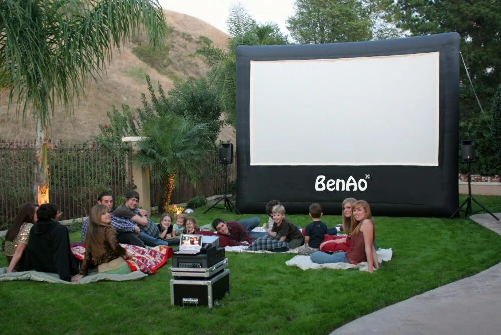 экран для лазерного проектора. раскладной экран для проектора. Da-lite экраны проекционные. проектор для уличного кинотеатра. открой экран проектор.