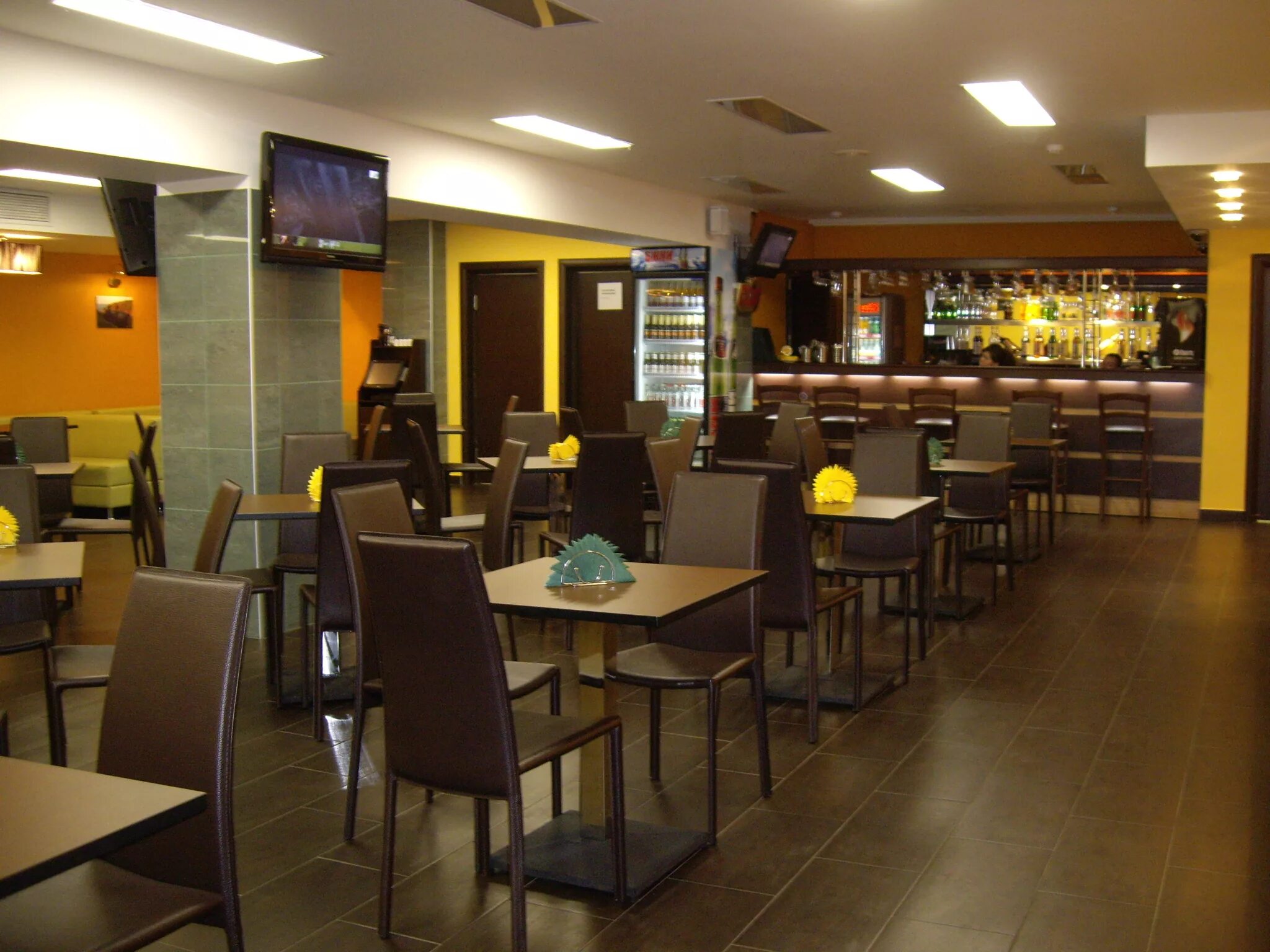 охотничья 3 москва. посёлок третья охота на новой риге. коттеджный поселок третья охота фото. лайка охотничья. охотничья улица москва.