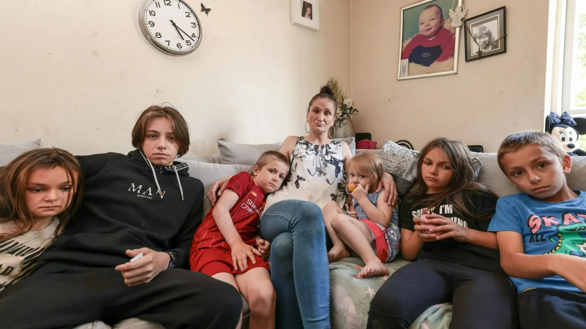 Дети мадонны родные. She 7 kids. Позирует при ребенке. Mum-134. Цифра 7 красивая картинка.