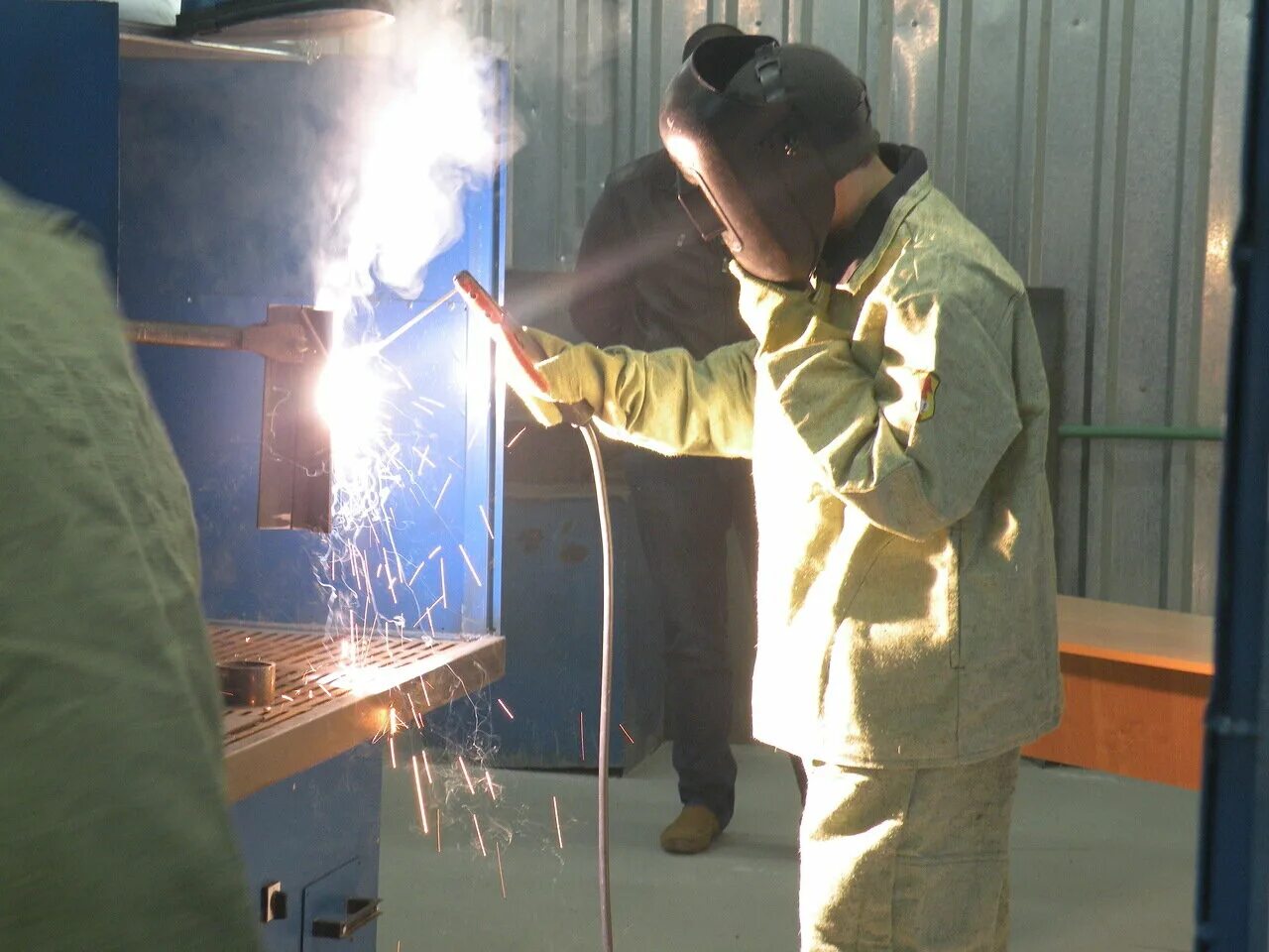 электросварщик газпромтрансгаз. сварщик ручной дуговой сварки плавящимся покрытым электродом. конкурсы по сварке. конкурс сварщиков. соревнования сварщиков.