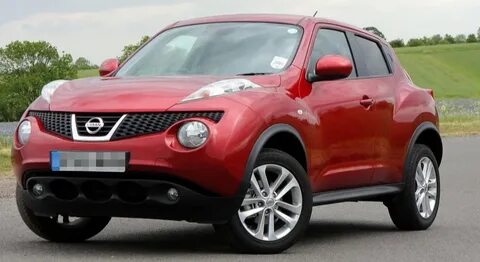 Nissan красный