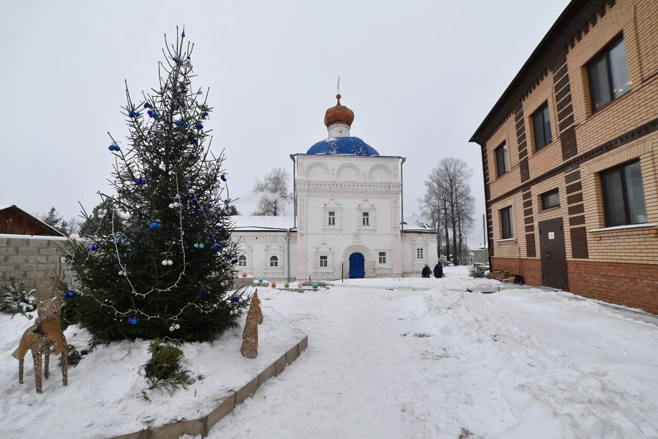 Прогноз погоды яранск на 10 дней. Благовещенская Церковь Яранск. Благовещенская Церковь Яранск Кировская область. Яранский Благовещенский монастырь. Монастырь Яранск.