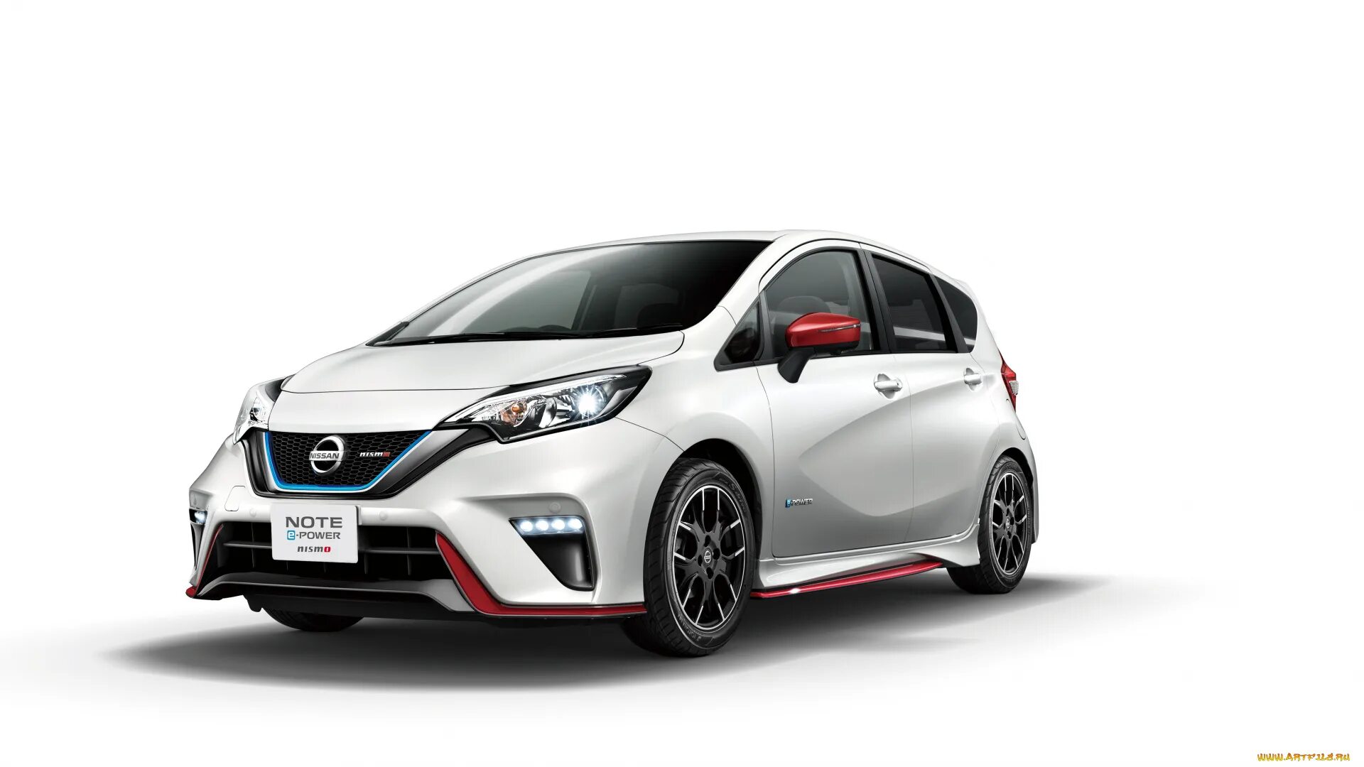 Ниссан ноут пауэр купить. Nissan Note e-Power Nismo. Ниссан ноут нисмо 2020. Nissan Note e-Power Nismo 2021. Nissan Note e-Power 2018.