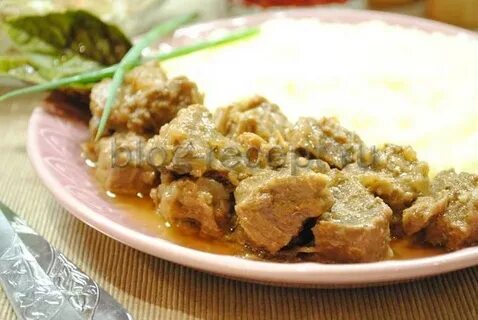 Мясо в сливочном масле с луком