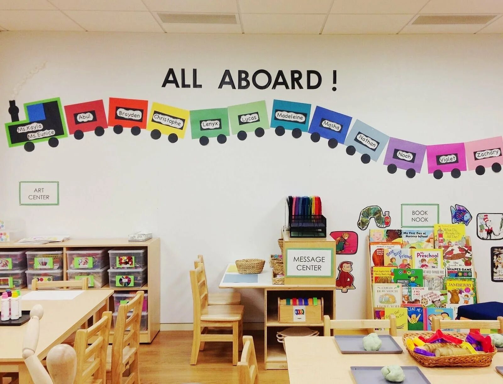 Your school big. Classroom стены. Украшение комнаты Welcome. Decoration for English Classroom. Идеи для оформления школы.