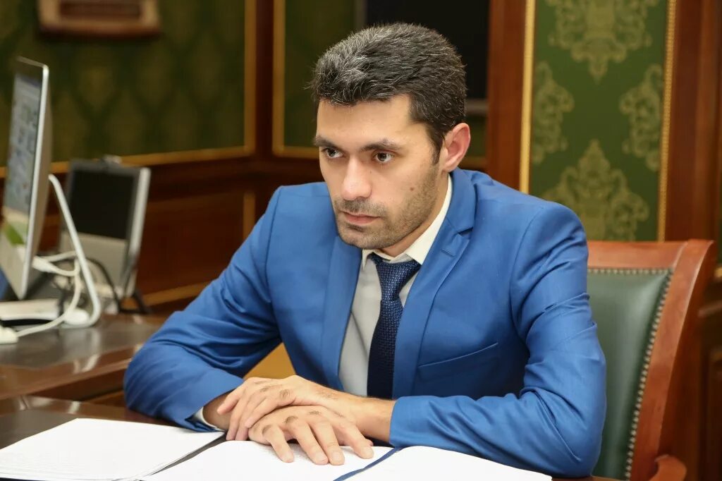 Евлоев магомед министр ингушетии. Евлоев глава республики ингушетия. Гапархоев магомед. Магомед ингушетия. Магомед евлоев ингушетия.