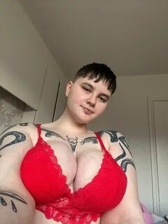 battyscarl's tweet photo. 