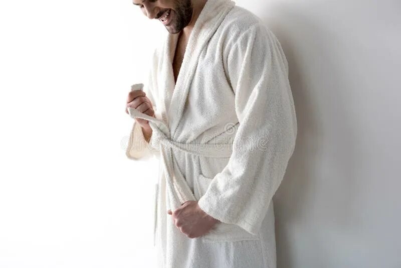 Атласный халат мужской. Пеньюары женские и мужские. Мужчина и женщина в халатах. Банные халаты реклама. В сауне в халате.