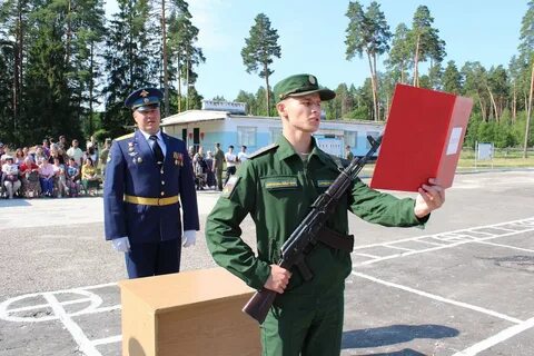50 военнослужащих