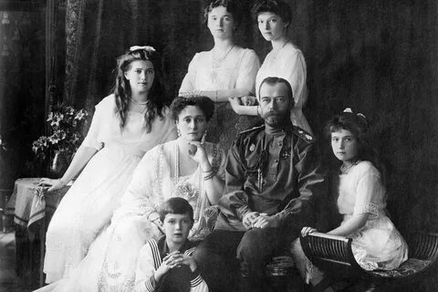 СК подтвердил одномоментную гибель семьи Николая II.