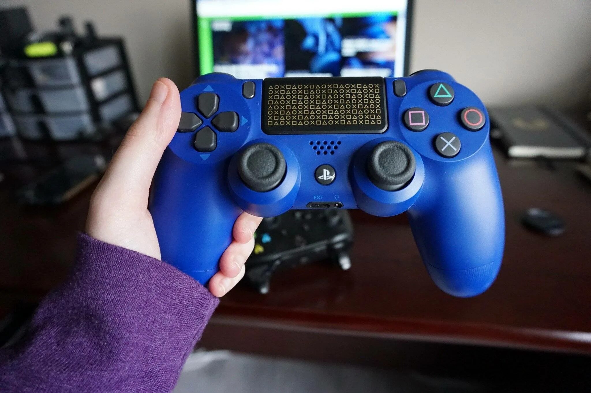 Игры нужен джойстик. Ps4 Dualshock. Геймпад Dualshock 4. PLAYSTATION Dualshock 4. Джойстик дуалшок 4.