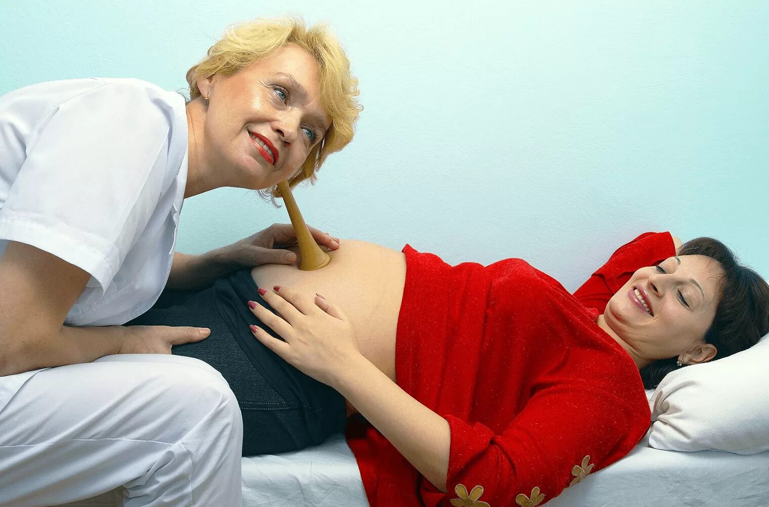 Акушерство и гинекология. Родовспоможение помощь. Родовспоможение помощь. Оказание акушерской помощи при родах. Беременная женщина в клинике.