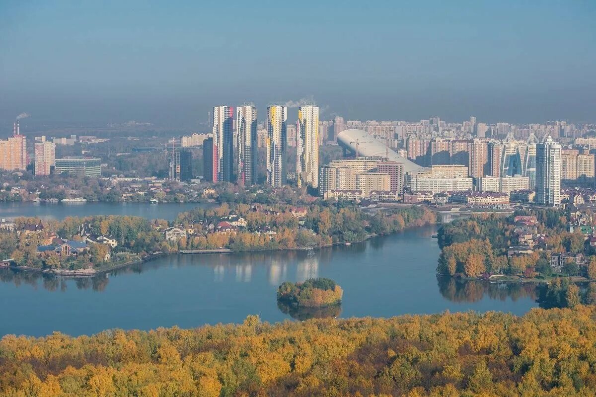 Где город красногорск. Красногорск Московская область. Красногорск центр города. Красногорск климат. Красногорск столица Подмосковья.