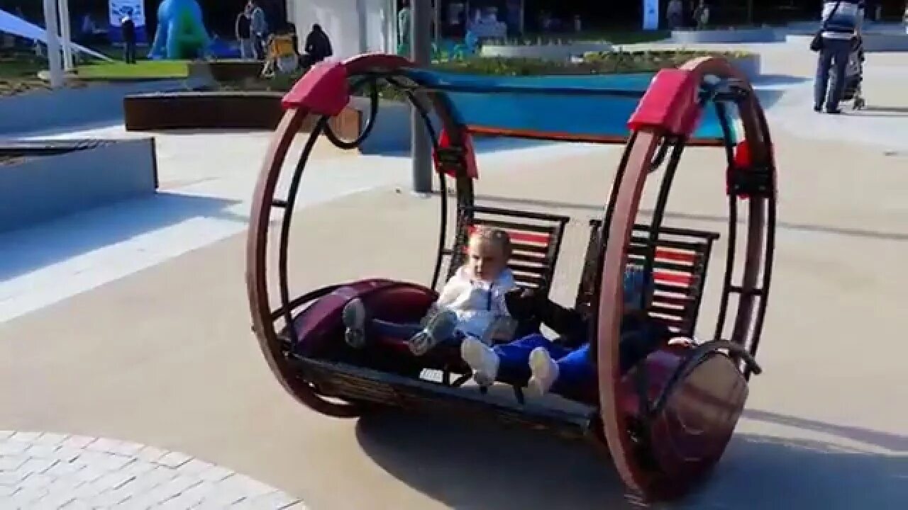 Кресло качалкаатракцион. Шар прогулочный savic д/грызунов ф25см s0198. Прогулочное колесо. Колеса britax. Китайские аттракционы.